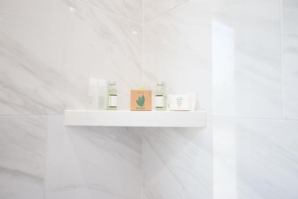 Wilshire Crest Hotel Los Angeles Main image